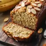 Bananenbrot mit Mandeln – Einfaches Rezept für ein saftiges, nussiges Aroma First Image First Image