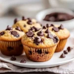 Muffins mit Schokostückchen: Das beste Rezept für saftige Schoko-Muffins First Image First Image