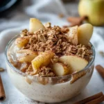Würziger Bratapfel Crumble mit Cremiger Zimtsoße First Image First Image
