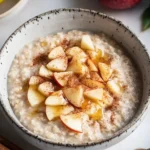 Apfel Zimt Porridge – 5 Gründe, es jeden Morgen zu lieben First Image First Image