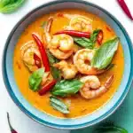 Rotes Thai-Curry mit Garnelen First Image First Image